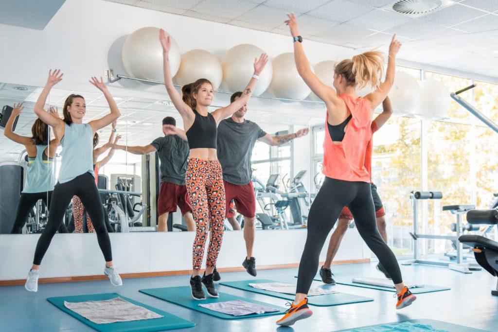 De beste cardio oefeningen om thuis vet te verbranden zonder apparatuur 1 22 1024x683 1